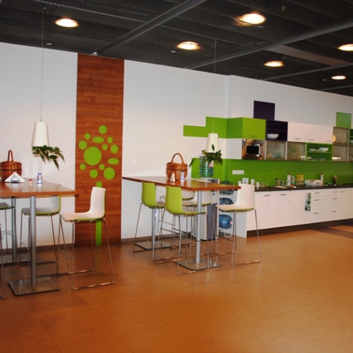 EuropaDesign,LogMein Kft.,Referencia